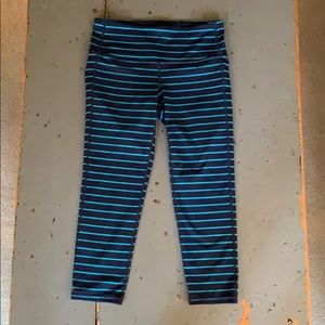 Blue Athleta Chaturanga legging yoga capri xs